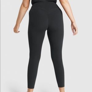 Whitney Simmons x Gymshark leggings